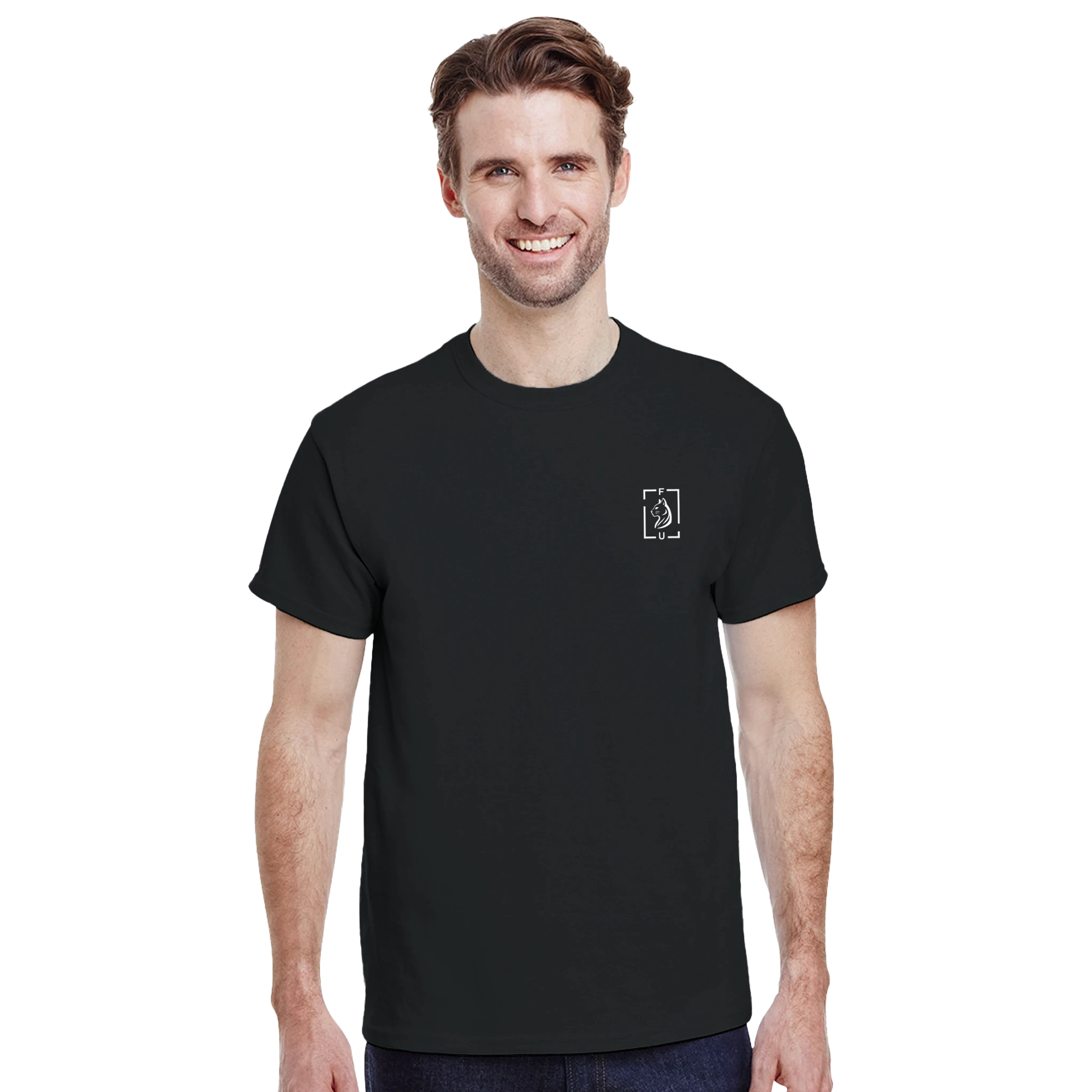 look hombre streetwear con camiseta FU - black