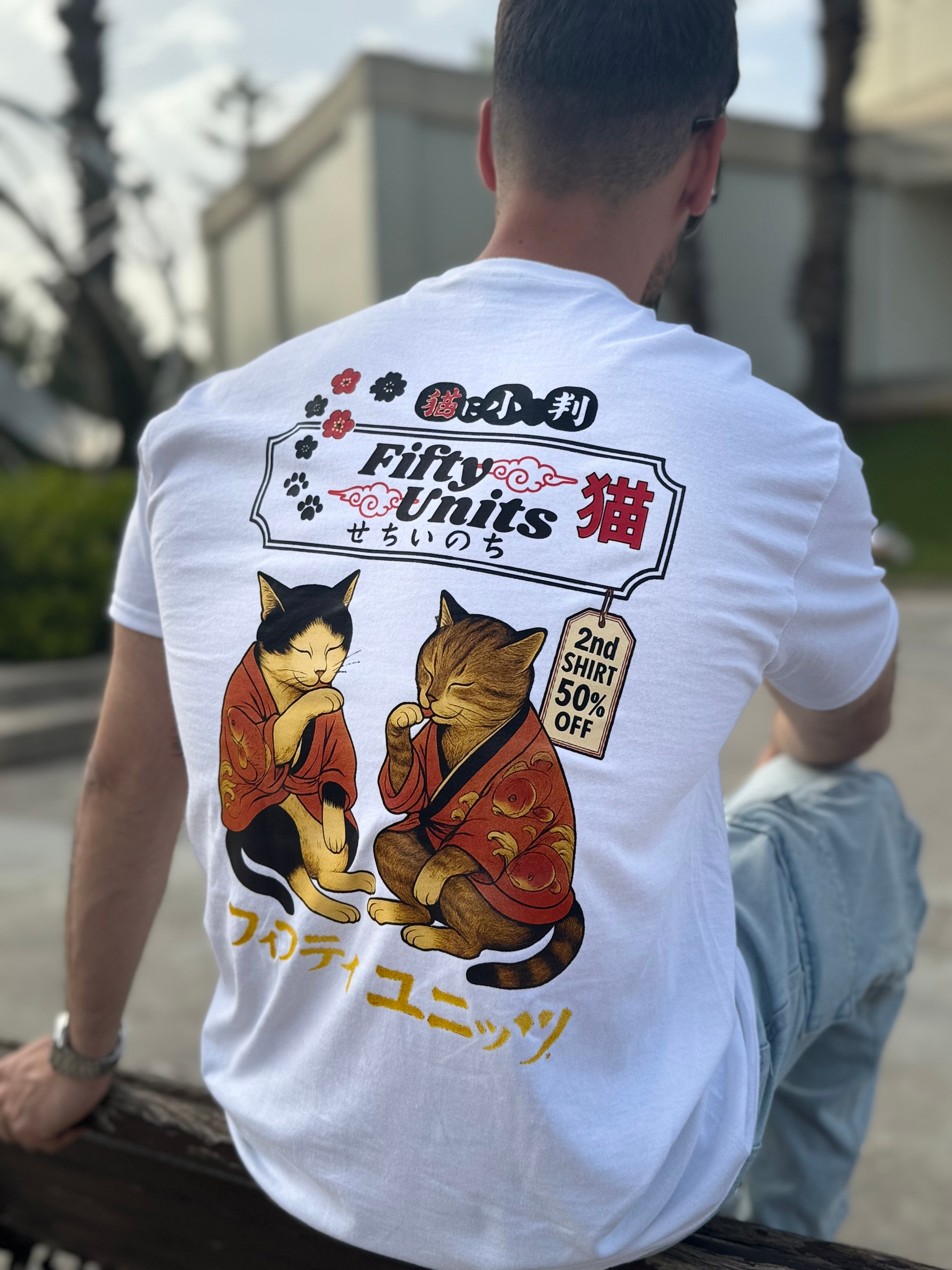 Camiseta Lucky Cats Regular Fit Unisex | FIFTY UNITS