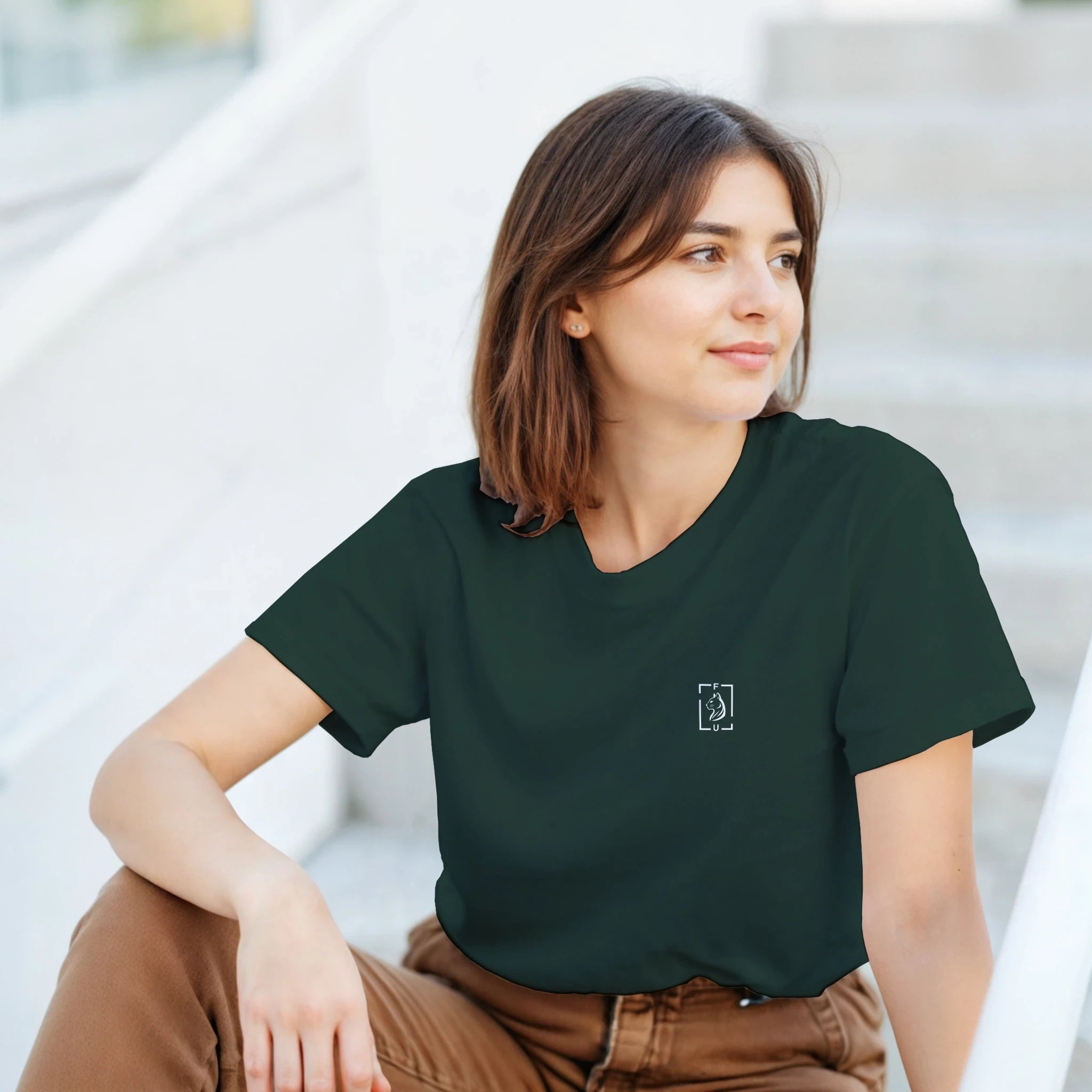 look mujer streetwear con camiseta FU - verde