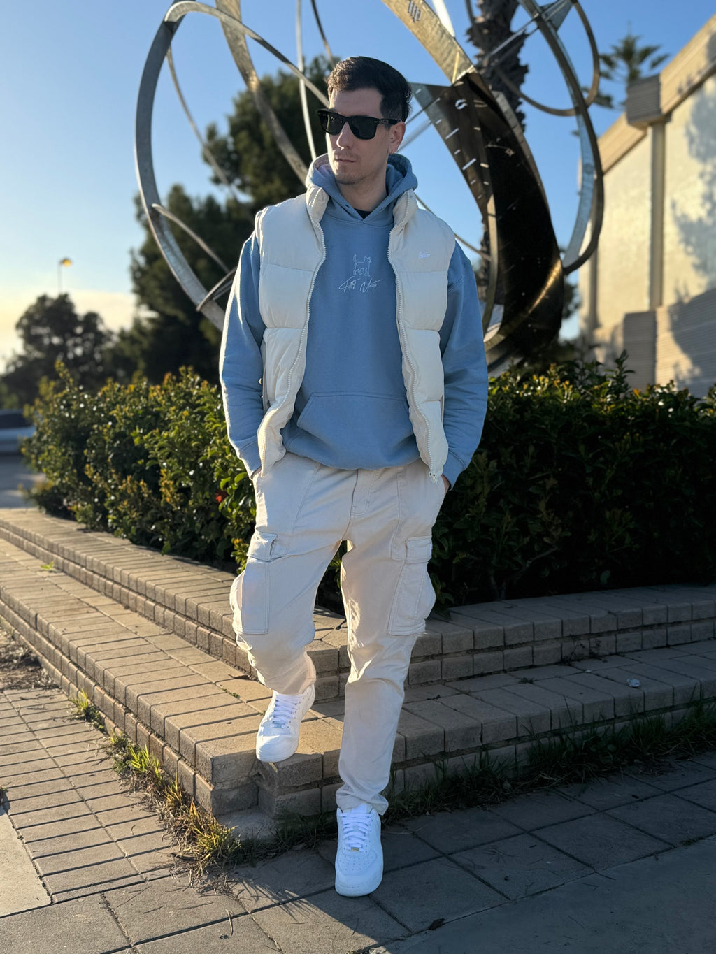 Hoodie ‘Seven Lives’ – FIFTY UNITS