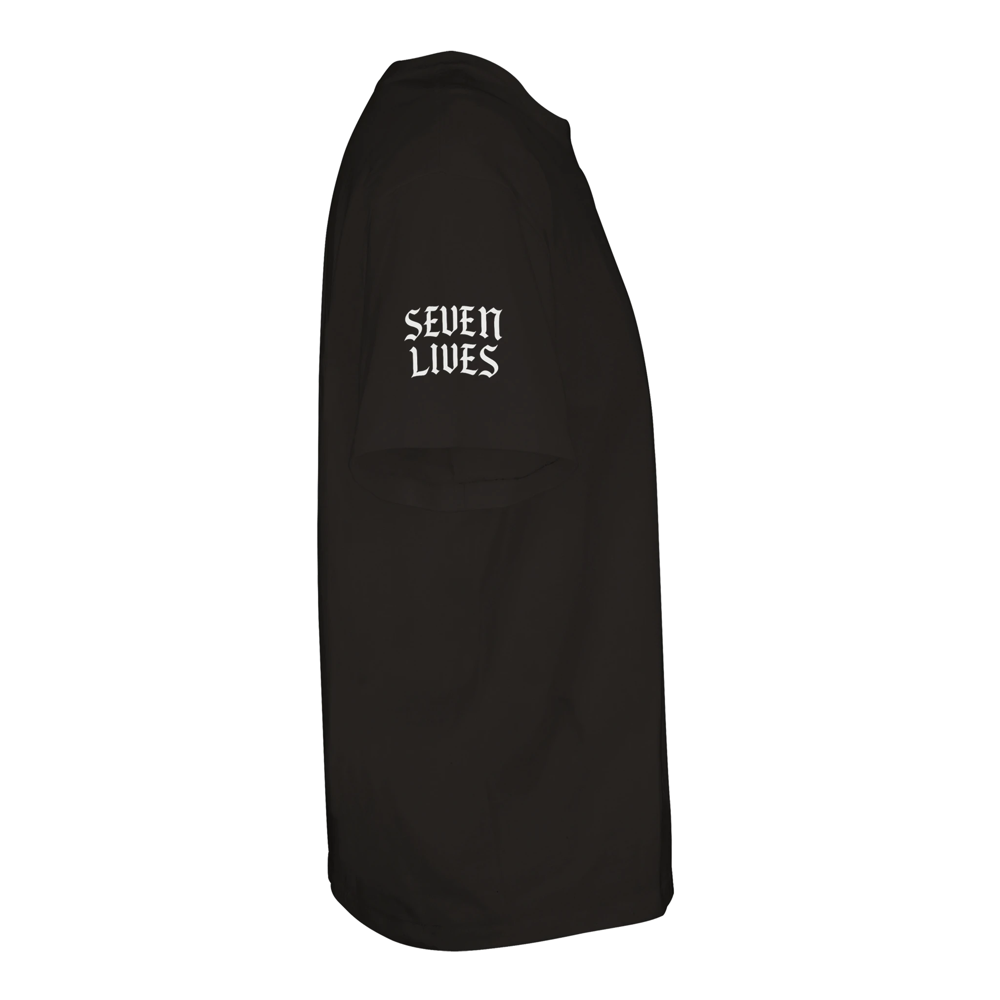 detalle logo bordado 'SEVEN LIVES' camiseta oversize